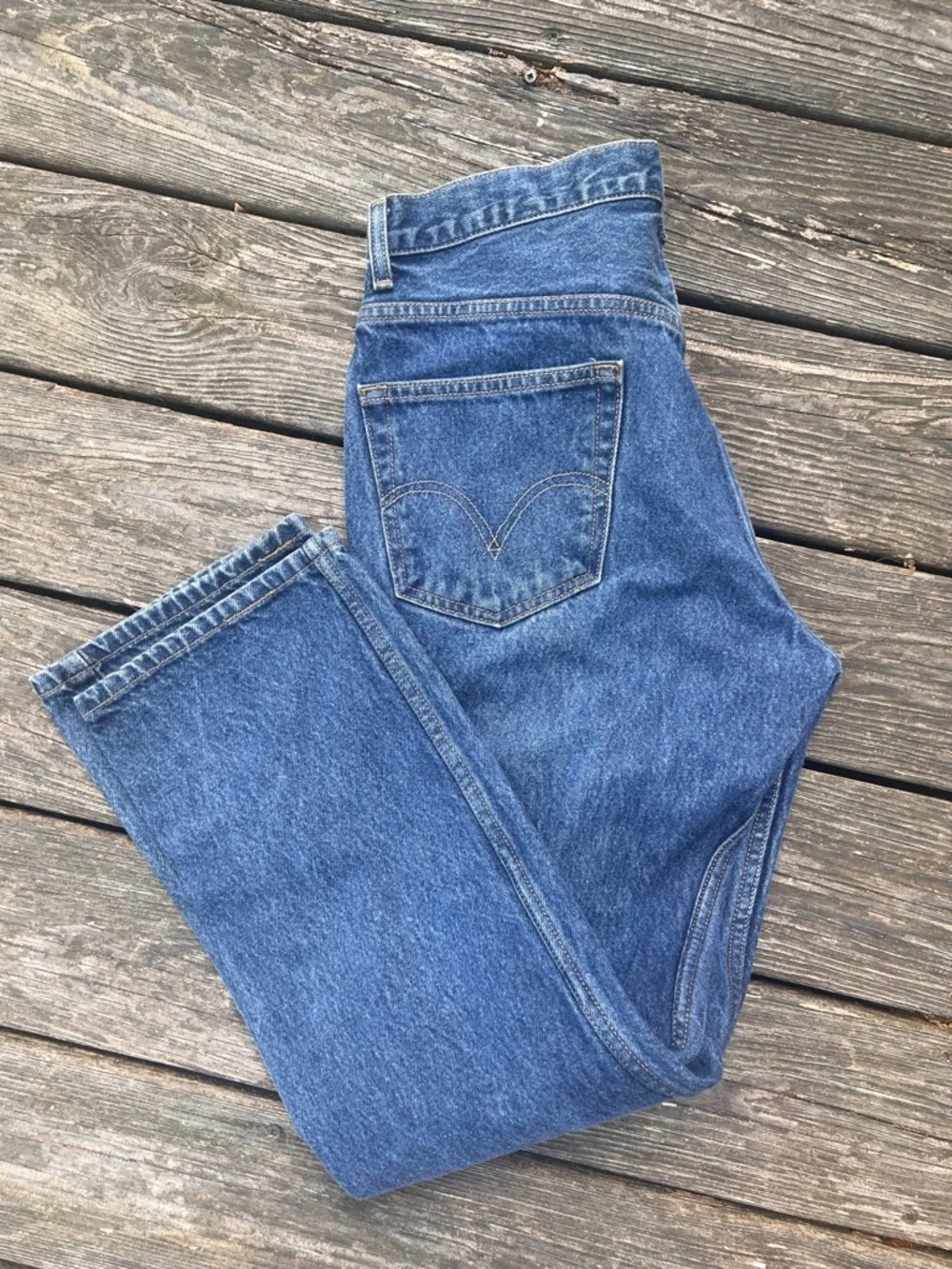 Levi's Men's Blue Denim Jeans - Classic Straight Fit